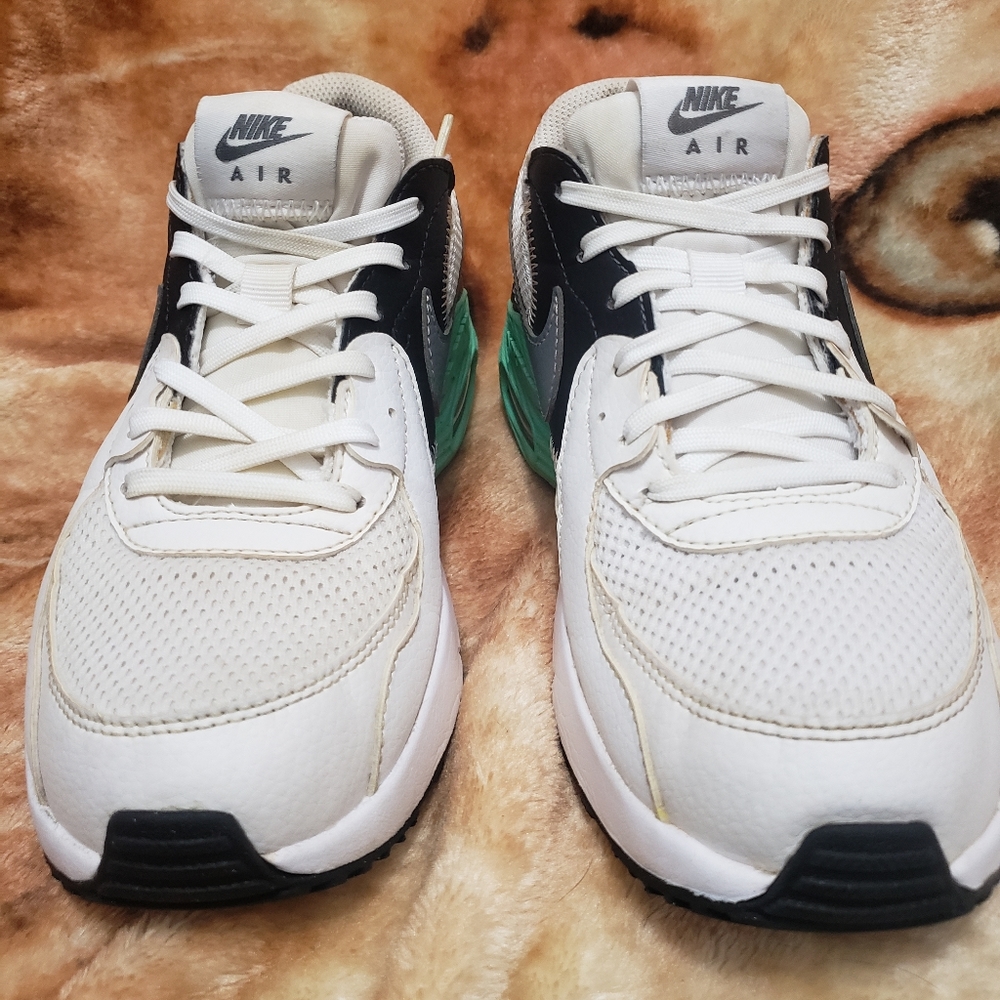 NIKE AIR MAX WOMENS
